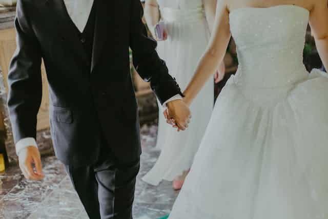 Hochzeitsgeschenk Paarmassage – Entspannung nach der Hochzeit zu zweit