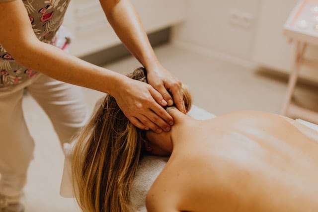 Ganzkörpermassage Ablauf – Was passiert in einer Sitzung?